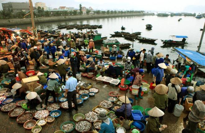 Ngoc Anh Hotel Ha Long Bagian luar foto