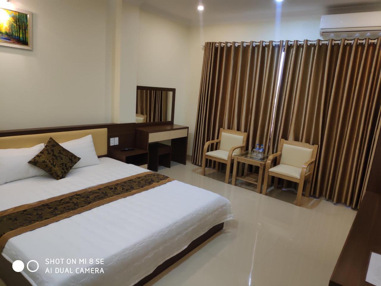 Ngoc Anh Hotel Ha Long Bagian luar foto