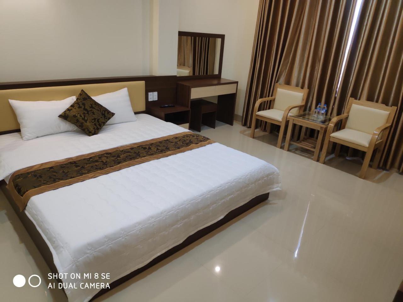 Ngoc Anh Hotel Ha Long Bagian luar foto