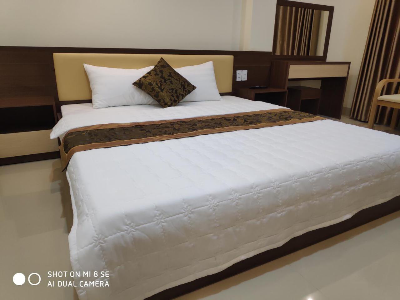 Ngoc Anh Hotel Ha Long Bagian luar foto